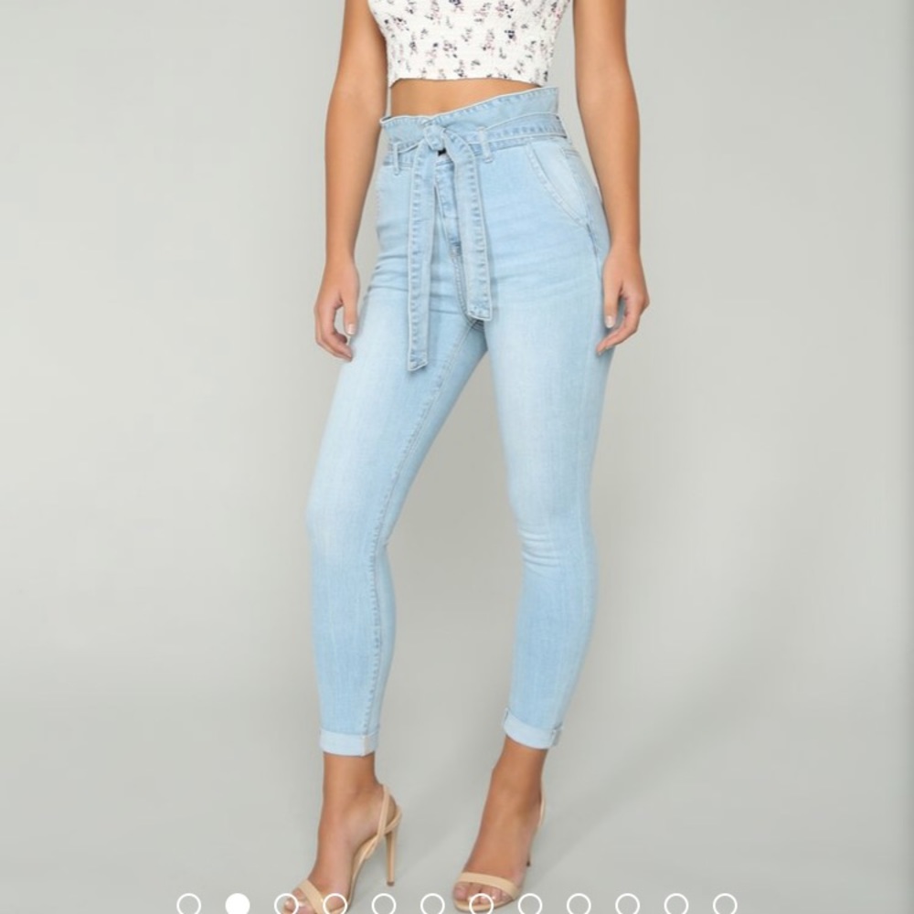 Fashion Nova- Paper Bag Jeans - Light Blue Wash